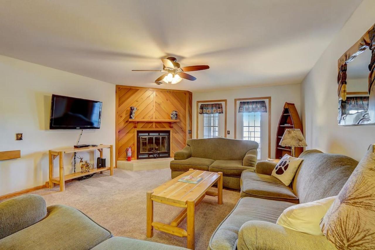 Brown Family Condo For Families Golf Trips And Girls Getaways Wisconsin Dells Exteriér fotografie