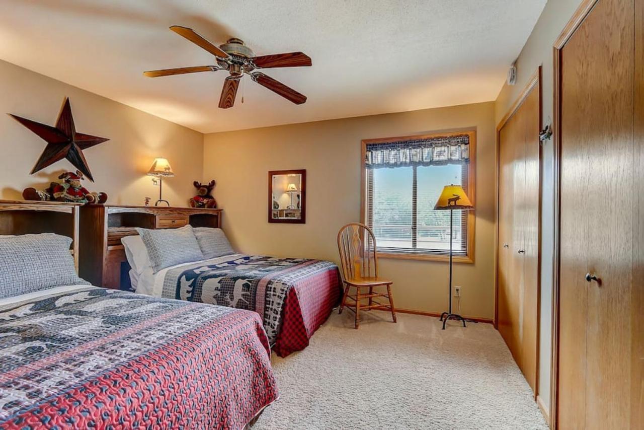 Brown Family Condo For Families Golf Trips And Girls Getaways Wisconsin Dells Exteriér fotografie