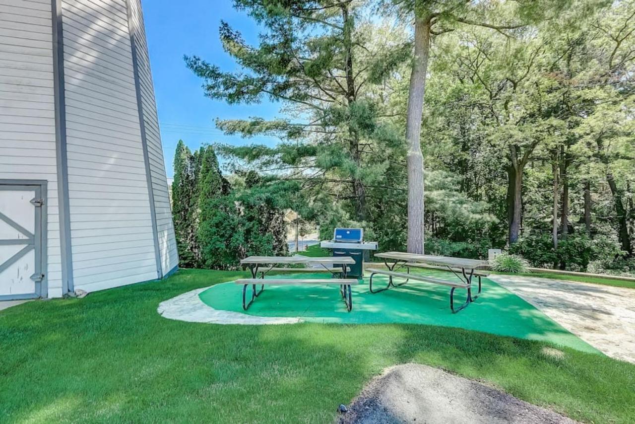 Brown Family Condo For Families Golf Trips And Girls Getaways Wisconsin Dells Exteriér fotografie