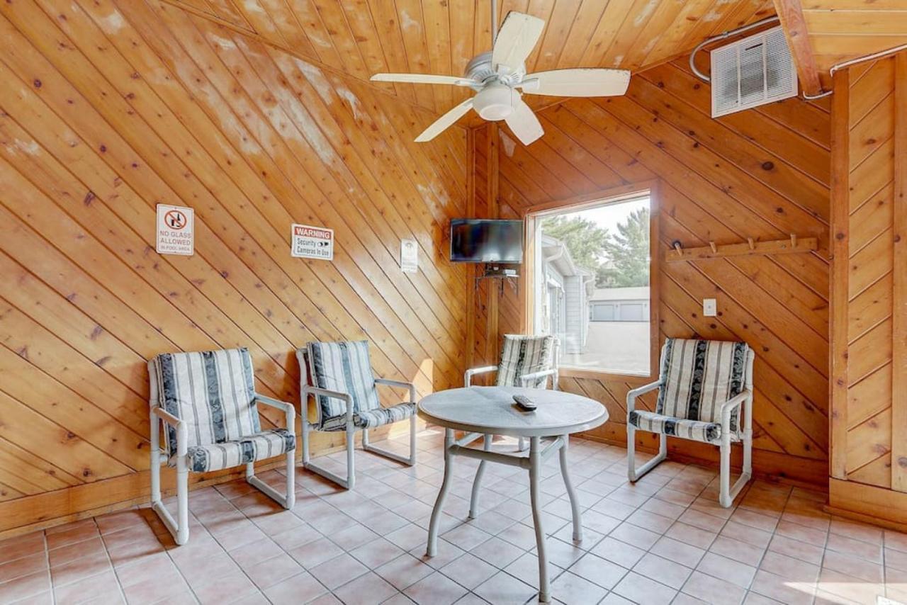 Brown Family Condo For Families Golf Trips And Girls Getaways Wisconsin Dells Exteriér fotografie